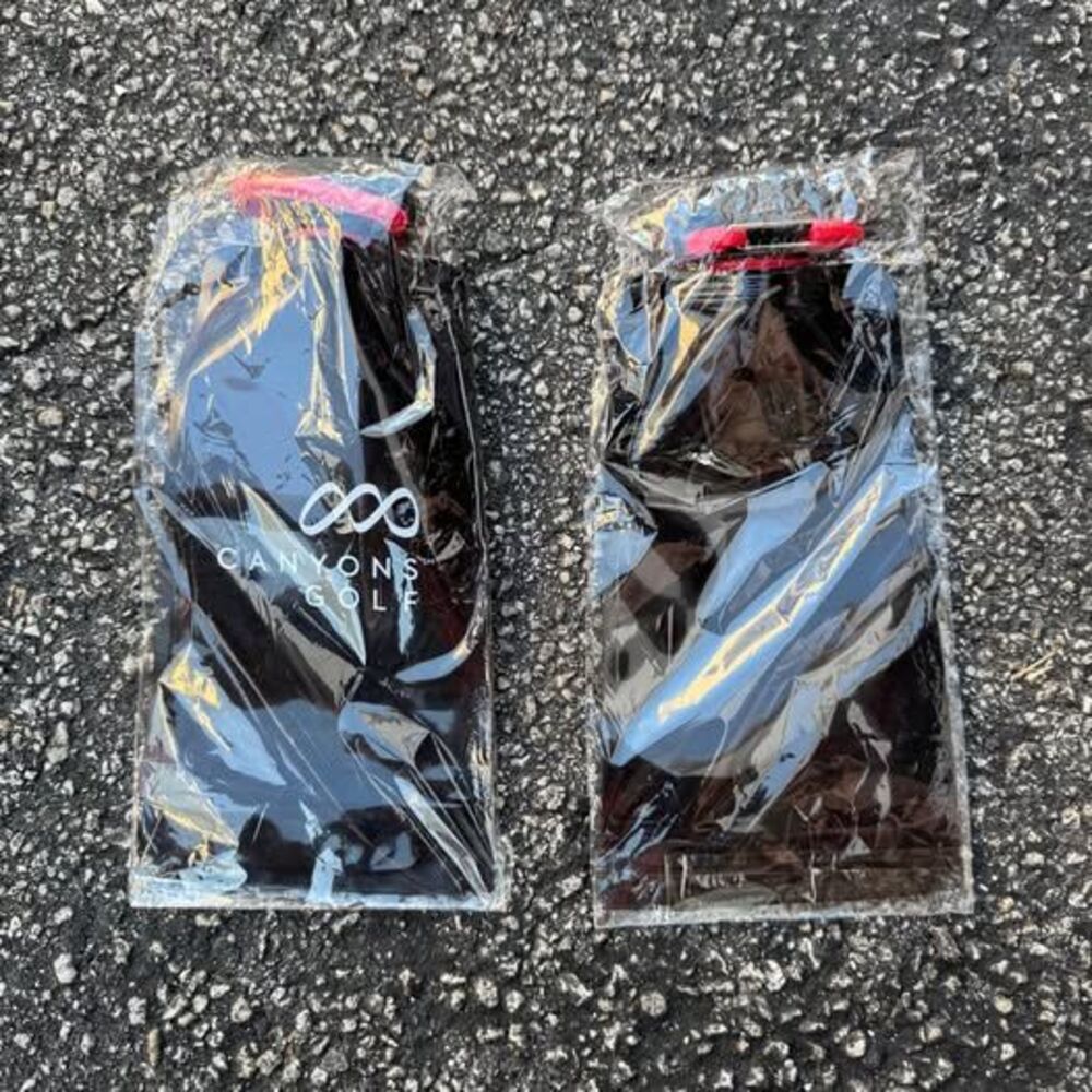 Set of 2 Canyons Club Water Bottles